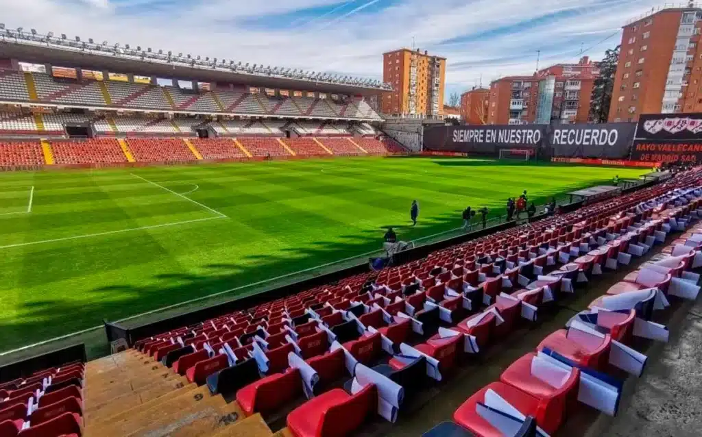 استاد فاييكاس — Estadio de Vallecas